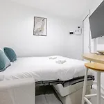 Petit Studio Pratique Proche Sacre-Coeur