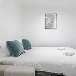 Petit Studio Pratique Proche Sacre-Coeur