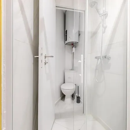 Petit Pratique Proche Sacre-coeur Apartment *
