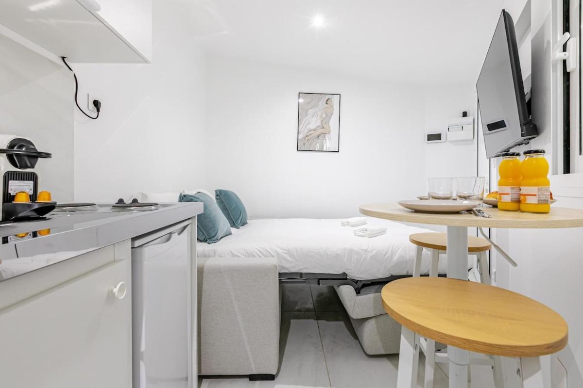 Apartment Petit Pratique Proche Sacre-coeur Paris